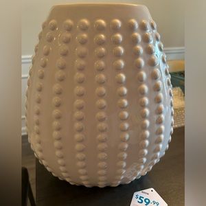 Ivory Clearwater Decorative Vase